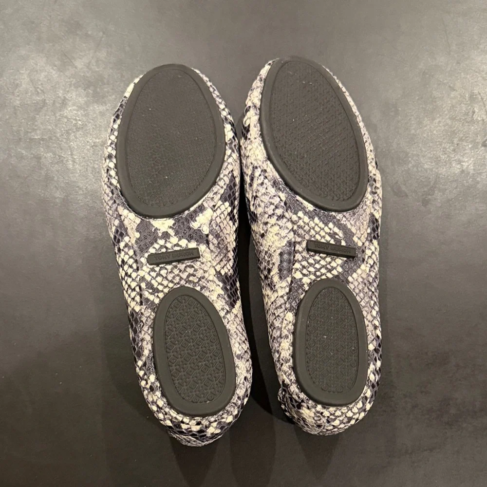Tory Burch Black and Cream Patterned Loafers - Picture 5 of 9
